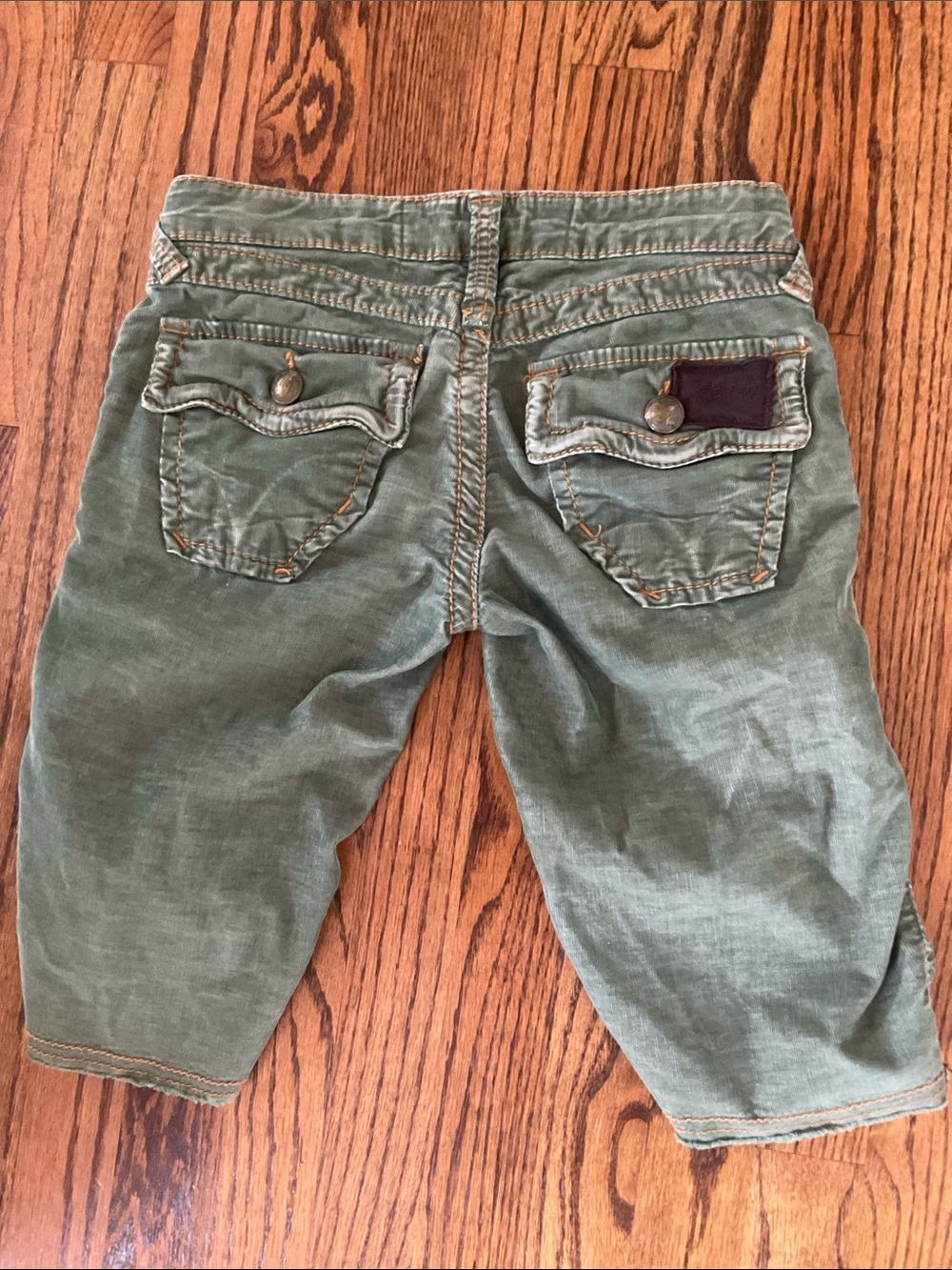 Shorts - Picture 3 of 3